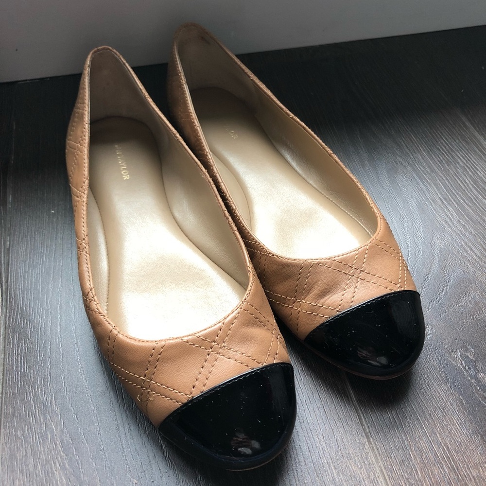 Ann Taylor Nude Flats With Black Tips